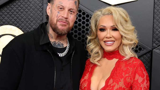 Stylish couple smiling, showcasing celebrity divorce insights and relationship struggles.