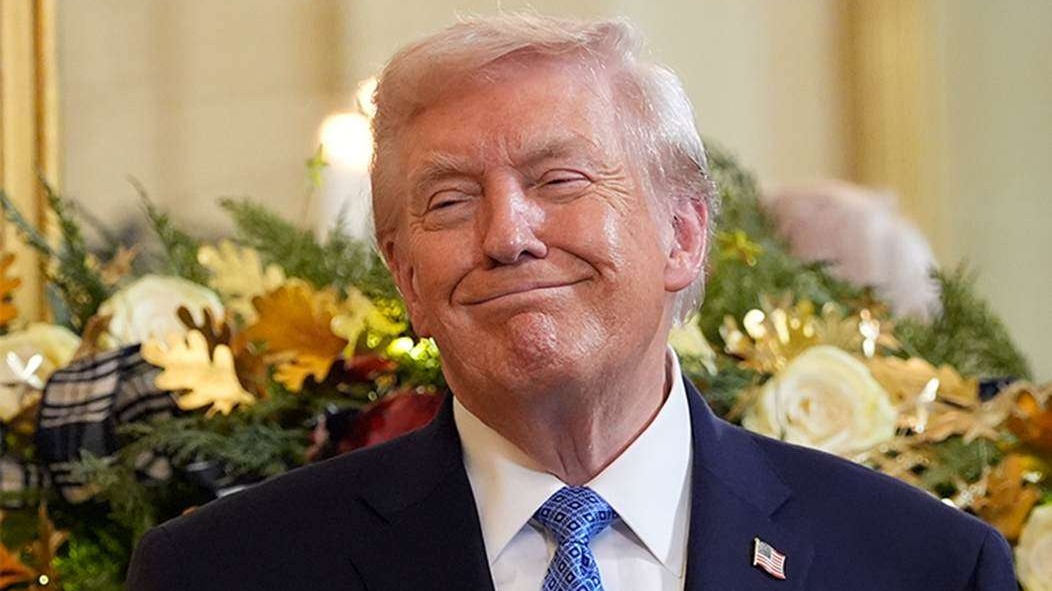 Trump flips off apparent heckler while touring Ford factory