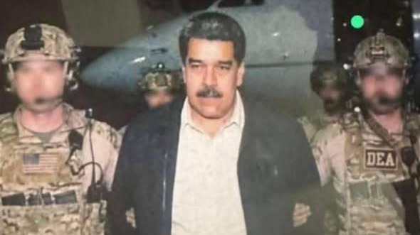 Nicolás Maduro at outdoor event, clapping with speaker.