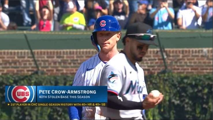 Pete Crow-Armstrong tipping hat in stadium, 40-40 Season