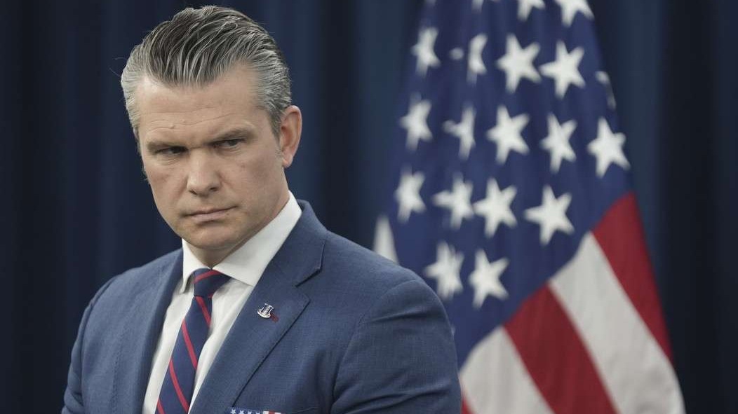 Confident speaker at US news conference