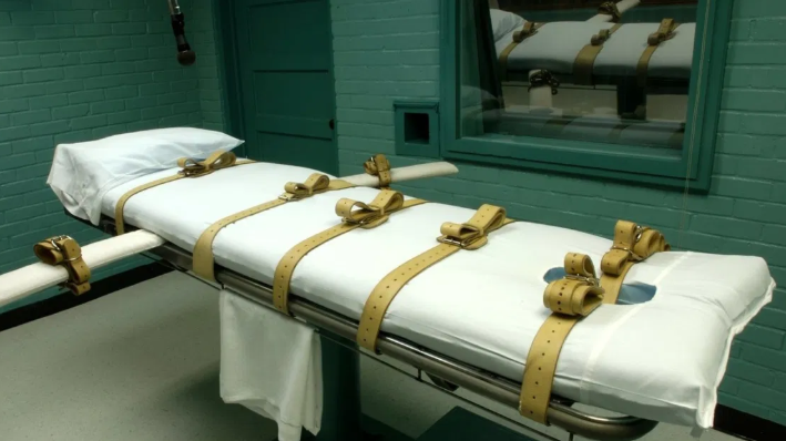 Texas courtroom chairs symbolizing execution and justice.